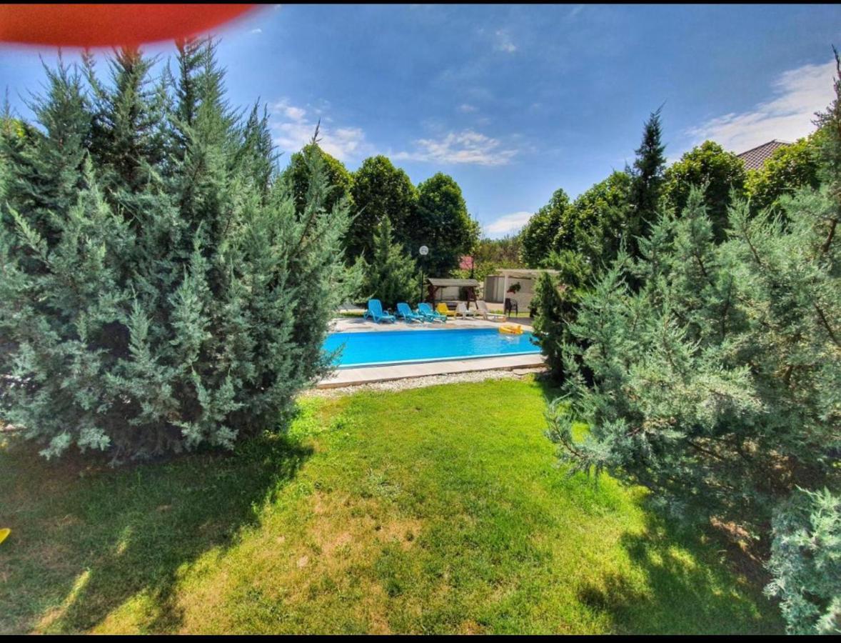 Tranzzit Airport Apartment II Otopeni Exterior photo